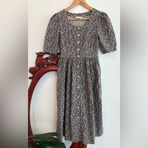 Vintage You Babes Grey Floral Button-Up Short Sleeve Cotton Cottagecore Dress